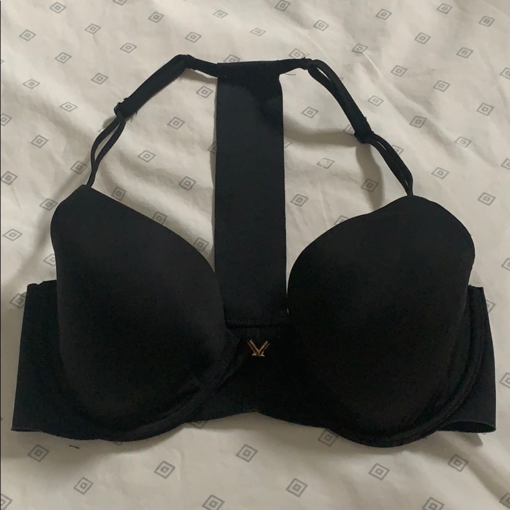 Black Victoria’s Secret 32D Bra